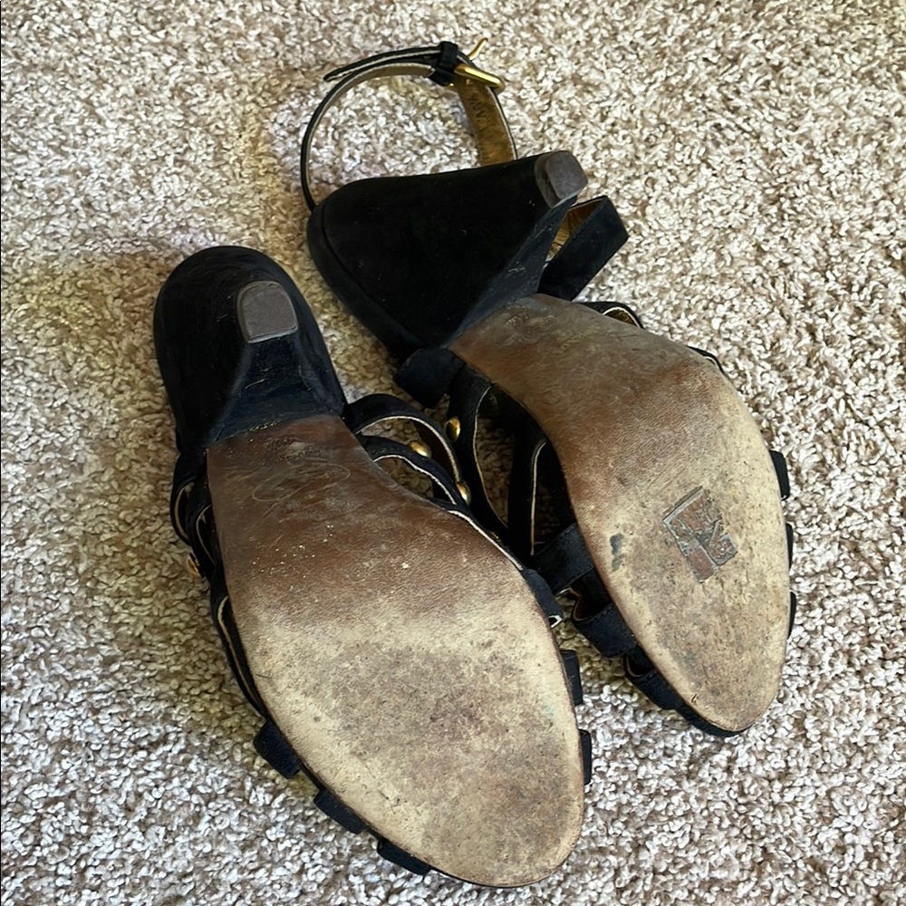 Prada Black and Gold Heels with Metallic Accents - Picture 4 of 4